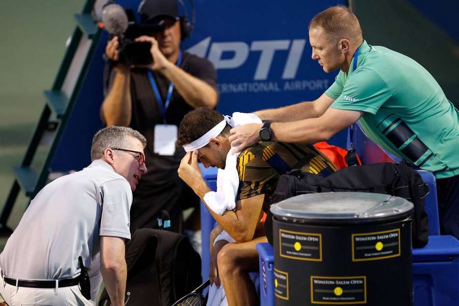 Grigor Dimitrov nedohrál, do dalšího kola pustil Dominika Thiema.