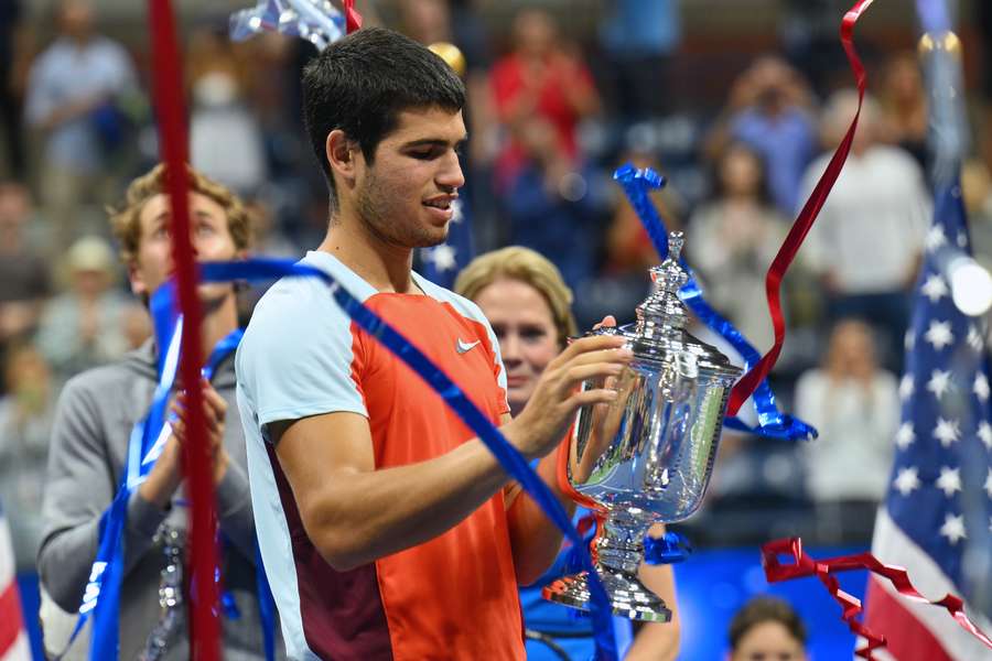 Alcaraz wins US Open and becomes youngest ever world number one