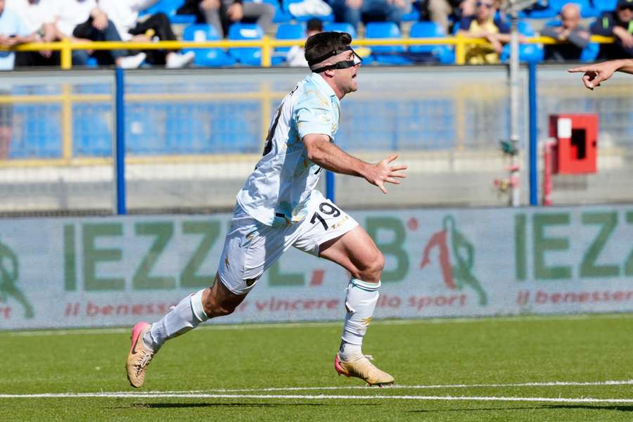 Gabriele Bracaglia of Frosinone celebrates scoring