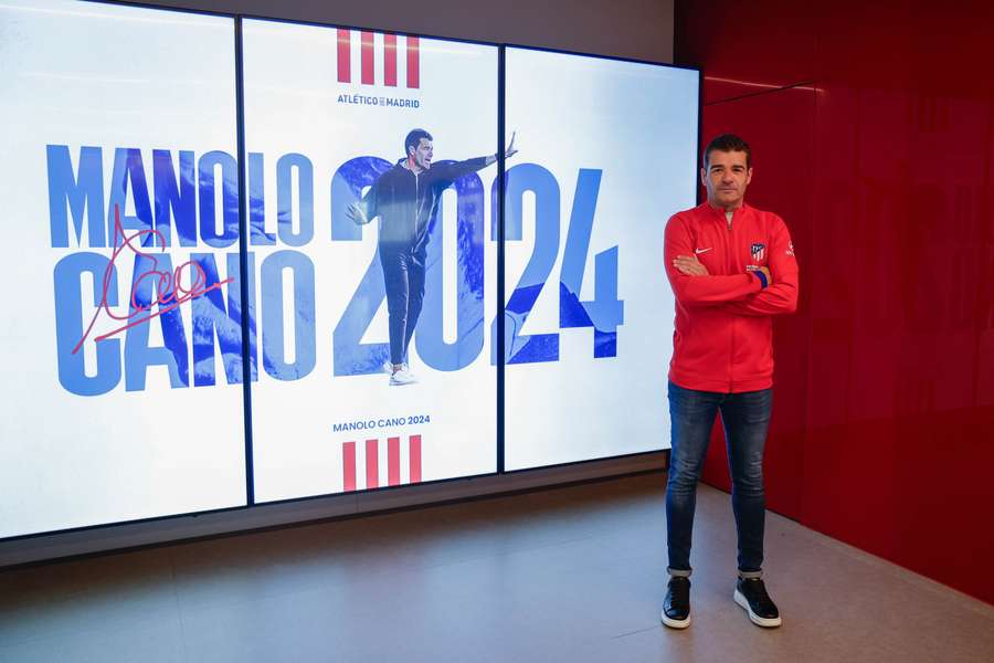 Manolo Cano firma hasta 2024