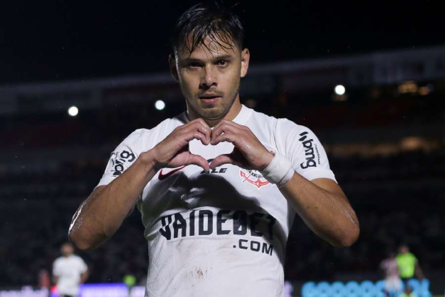 Romero bisou para o Corinthians