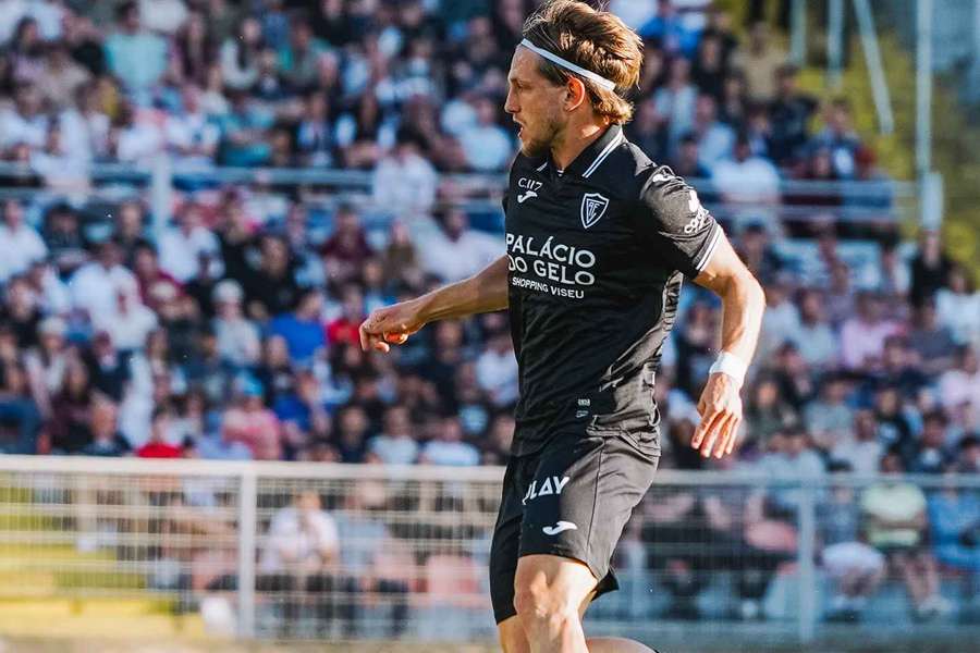 Kahraman em ação pelo Académico Viseu Kahraman em ação pelo Académico Viseu