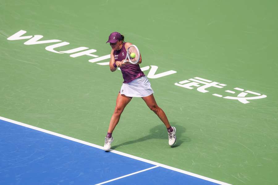 Tenis Flash: Chwalińska i Świątek walczą o awans do ćwierćfinałów w Wuhan Tenis Flash: Chwalińska i Świątek walczą o awans do ćwierćfinałów w Wuhan