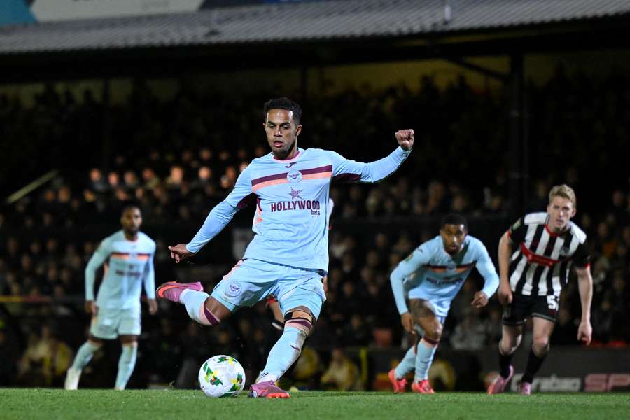 El centrocampista había marcado ante el Grimsby Town en la Copa de la Liga inglesa
