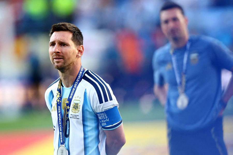 Lionel Messi po porażce z Hiszpanią w finale mundialu: ból jest ogromny Lionel Messi po porażce z Hiszpanią w finale mundialu: ból jest ogromny