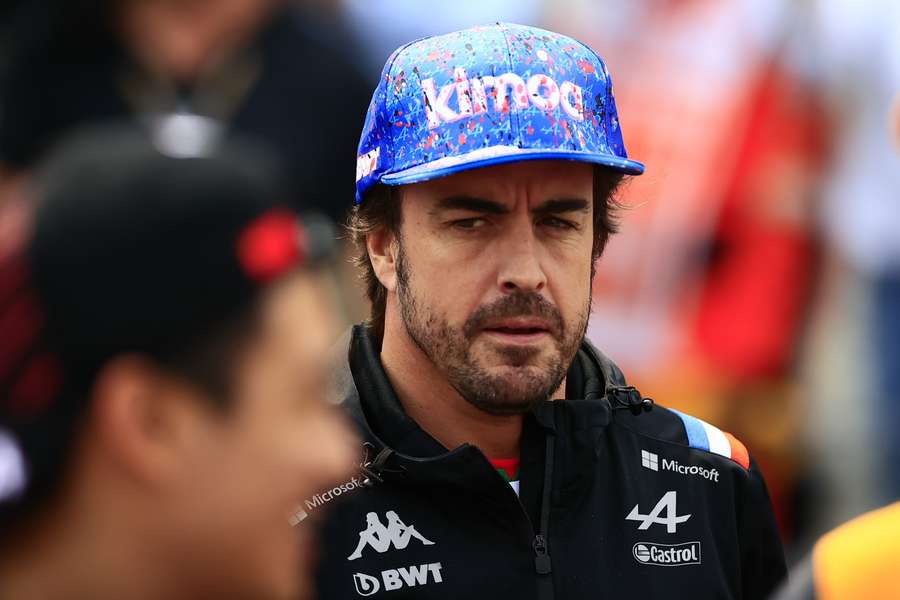 Fernando Alonso kreeg onterecht een boete. Het leidde tot doodsbedreigingen aan het adres van steward Silvia Bellot