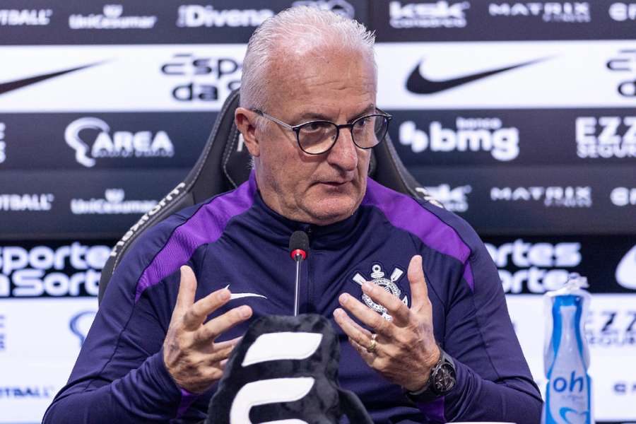 Dorival deixou o Corinthians após a 10ª rodada da Série A
