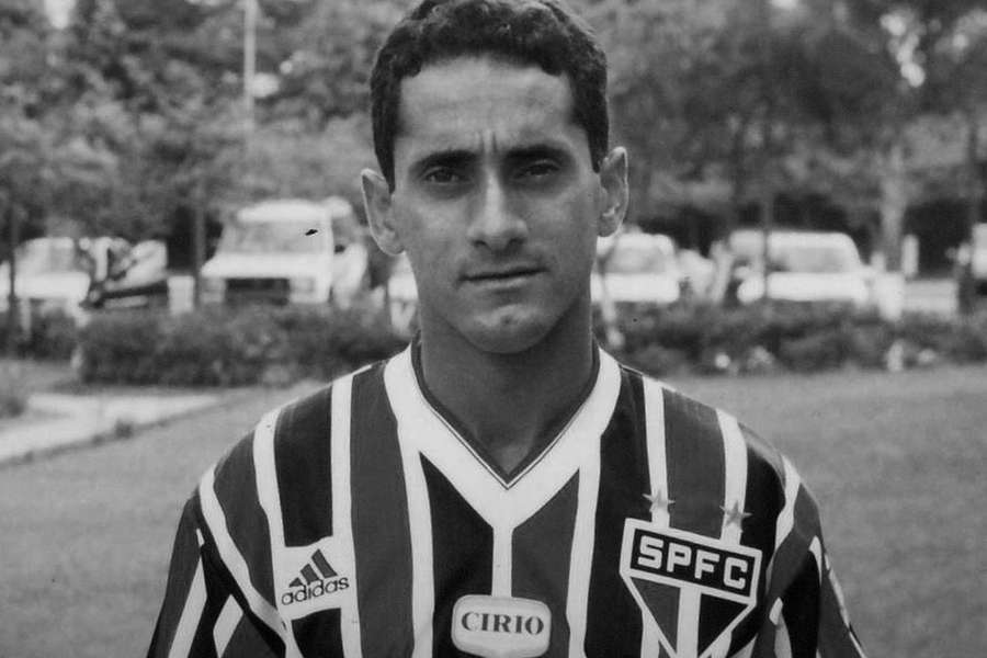 Zé Carlos a disputé 72 matches avec São Paulo entre 1998 et 1999