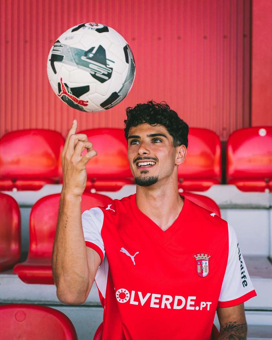 João Pedro foi formado no Benfica mas é natural de Braga João Pedro foi formado no Benfica mas é natural de Braga