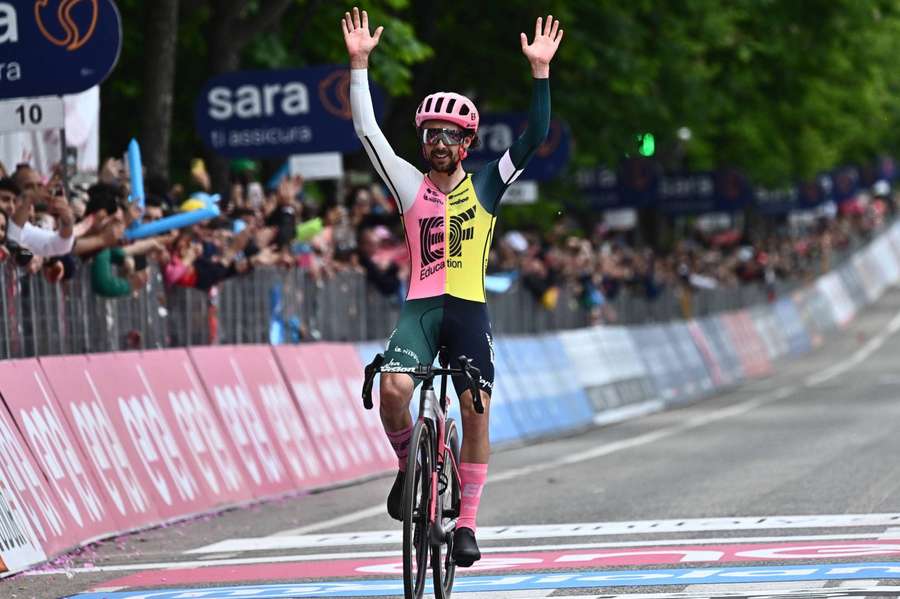 Healy wygrał ósmy etap Giro d'Italia, Leknessund pozostaje liderem