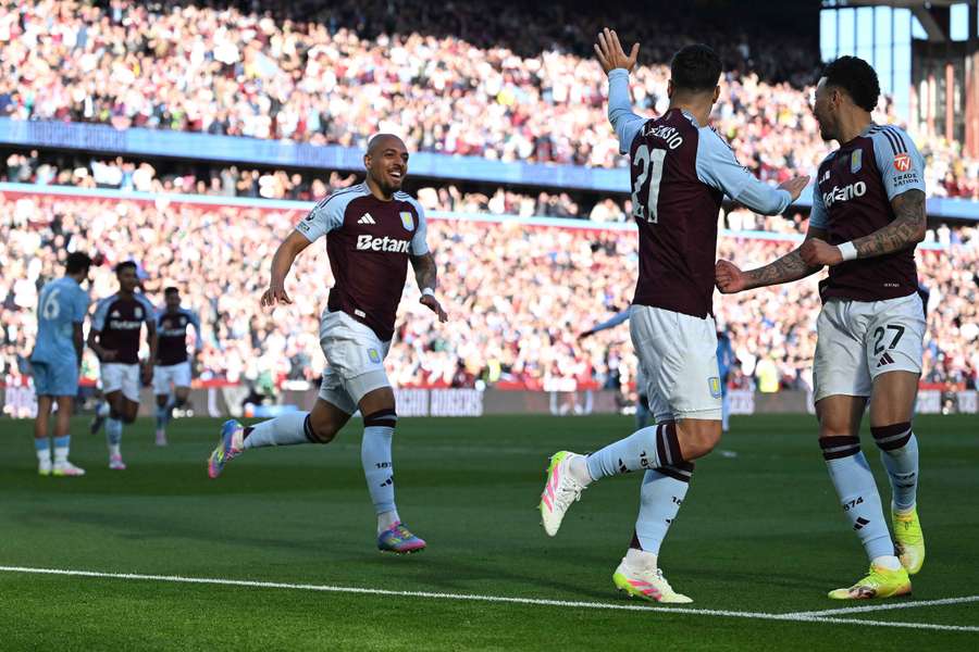 Donyell Malen celebrates scoring Aston Villa's second goal against Forest Donyell Malen celebrates scoring Aston Villa's second goal against Forest