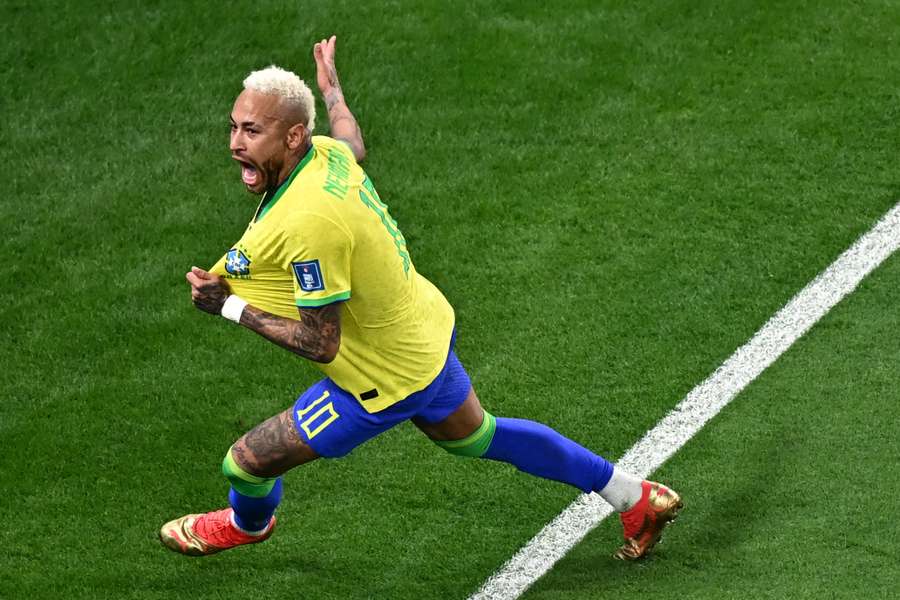 Neymar marcou à Croácia e chegou aos 77 golos pelo Brasil