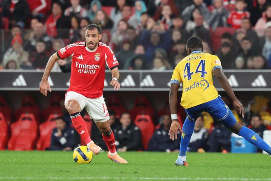 Pavlidis marcou um hat-trick