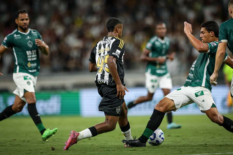 Alisson fez o primeiro gol do Atlético-MG Alisson fez o primeiro gol do Atlético-MG