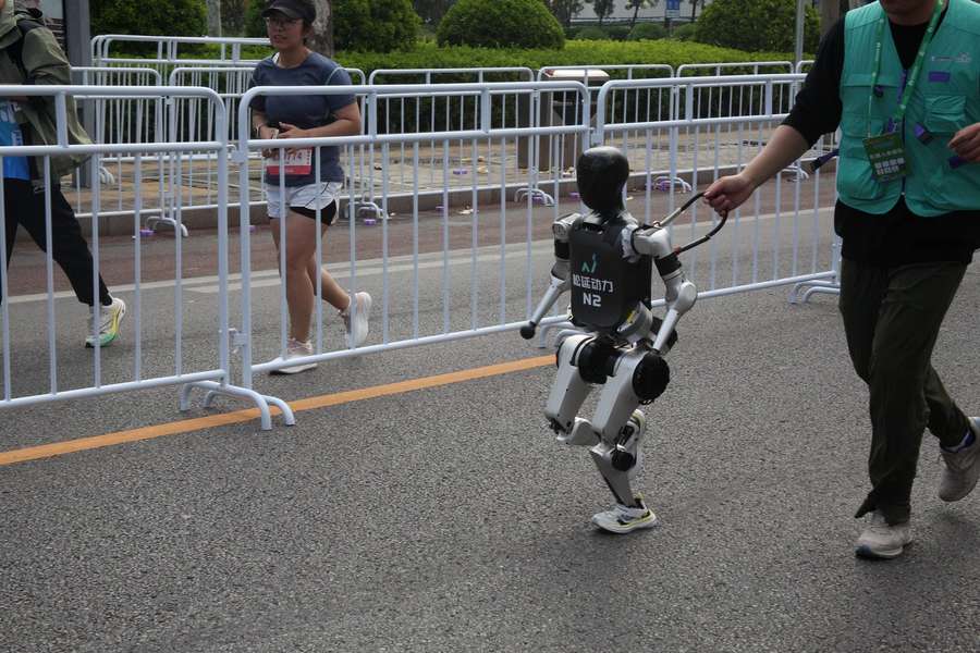 Noch haben die Roboter im Marathon keine Chance gegen die menschliche Konkurrenz.