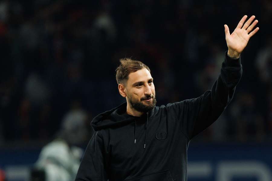 Donnarumma se v pátek loučil s fanoušky PSG.