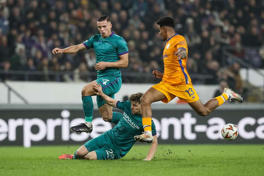 Anderlecht and Porto drew 2-2 in the Europa League on Thursday