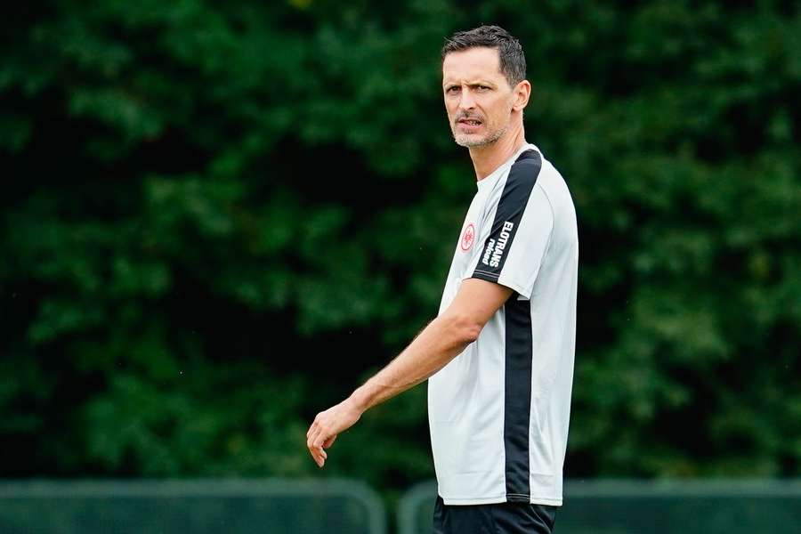 Dino Toppmöller beim Frankfurter Trainingsauaftakt am Mittwoch