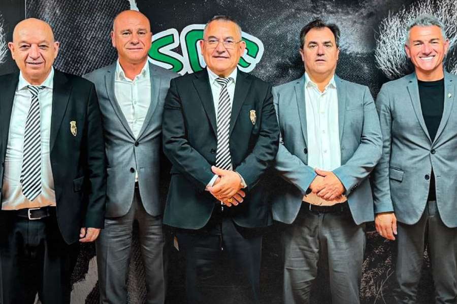 José Mota renovou por mais uma temporada com o Farense