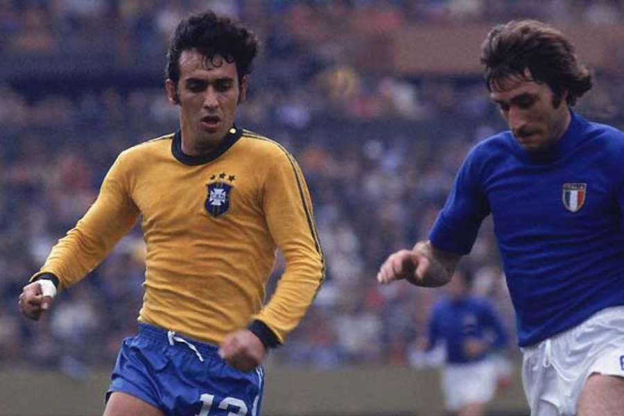 Nelinho lembra gol na Copa de 1978: "Mais importante da carreira"