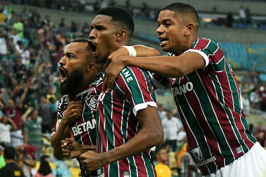 Flu iniciou reação com gol de Lelê