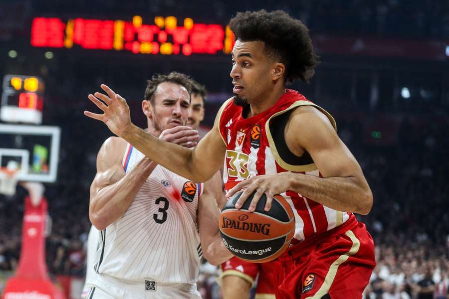 Paris encore battu à l'Etoile Rouge en Euroligue Paris encore battu à l'Etoile Rouge en Euroligue