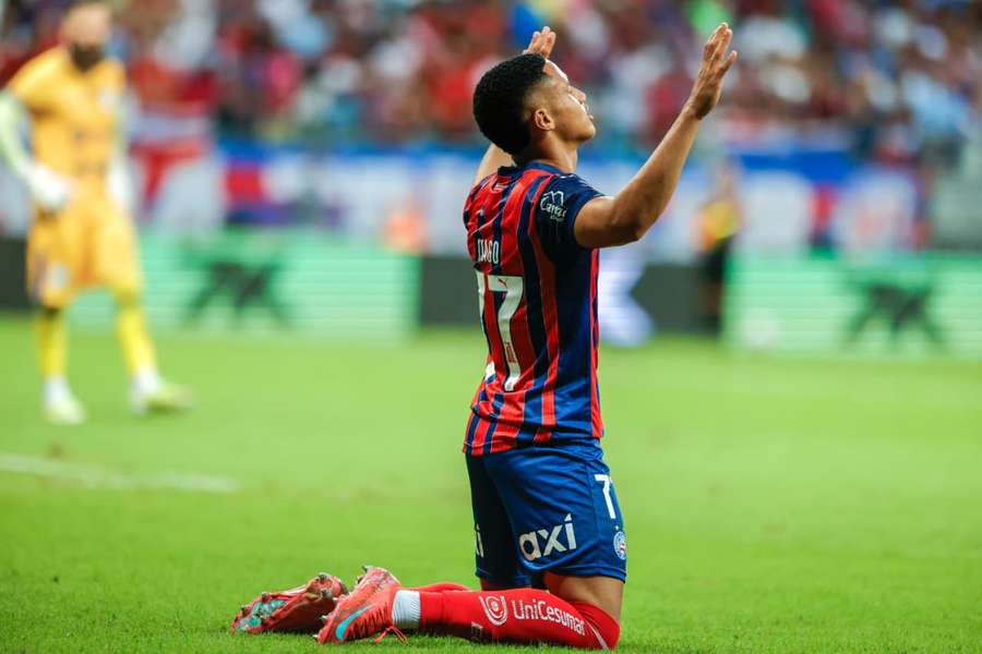 Bahia chegou para o duelo com mão e meia na taça Bahia chegou para o duelo com mão e meia na taça