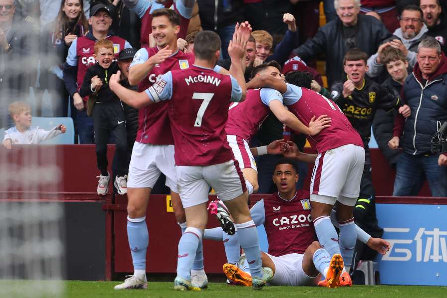 Aston Villa continue son ascension vers le sommet.