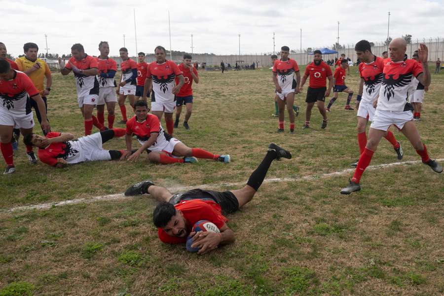 El rugby, una liberación para los presos.