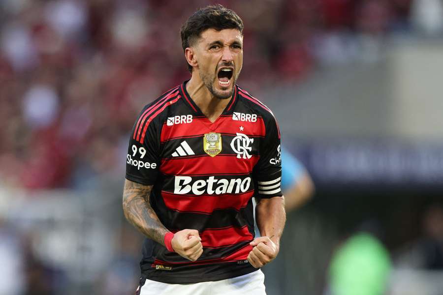Arrascaeta fez o gol do Flamengo no duelo