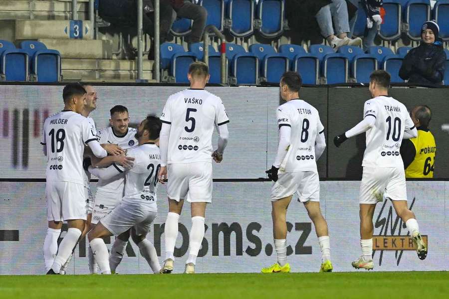 Slovácko zaskočilo favorita už v prvním poločase. Slovácko zaskočilo favorita už v prvním poločase.