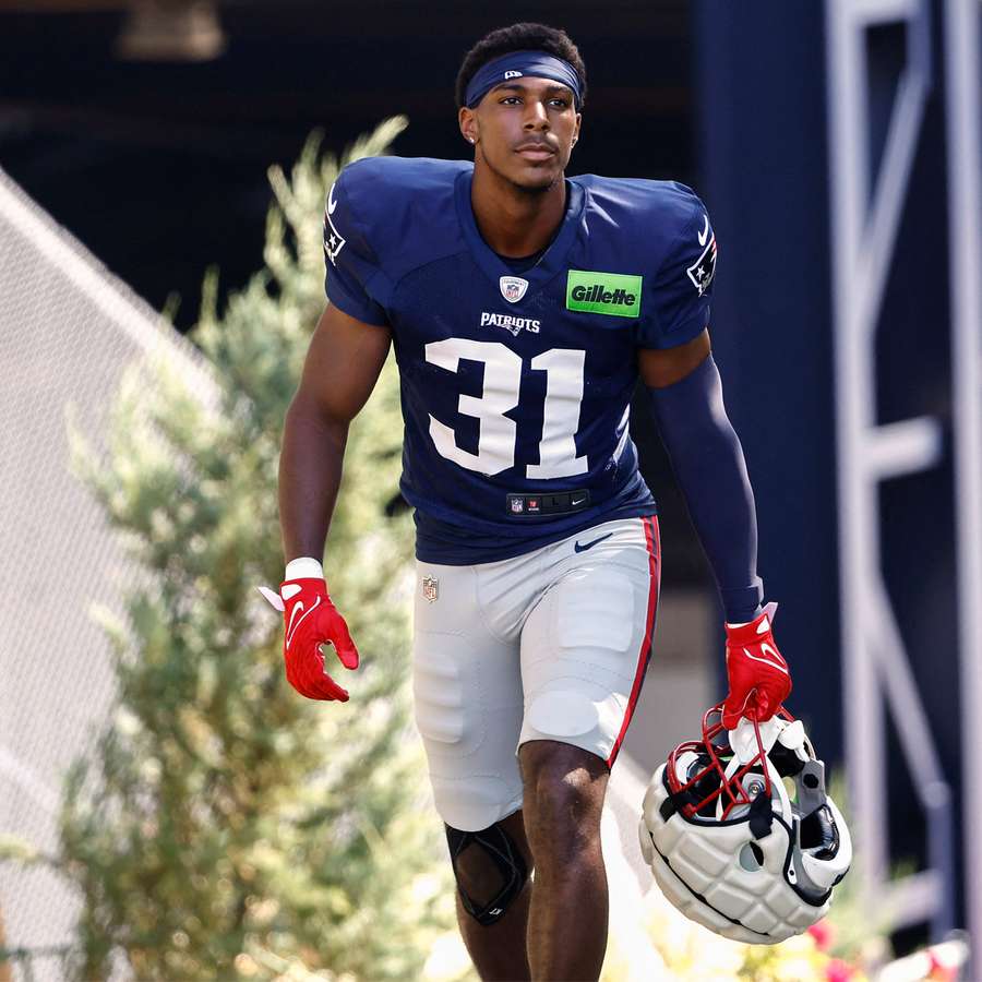 Patriots S Craig Woodson