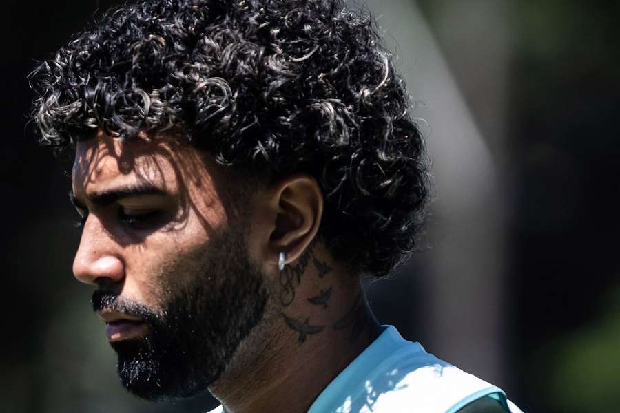 Gabriel Barbosa perdeu uma chance inacreditável na segunda etapa contra o América-MG