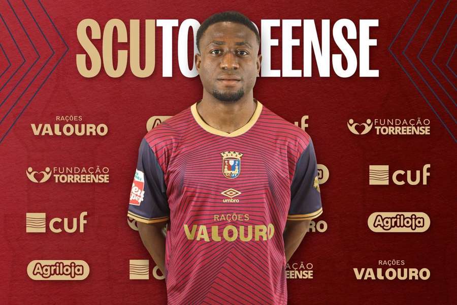 Dany Jean assina pelo Torreense