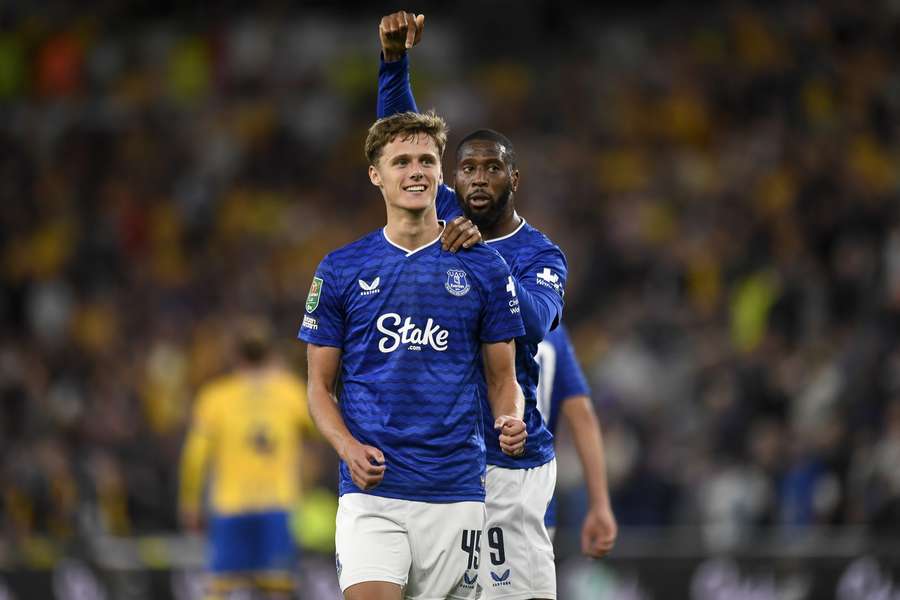 Moyes happy Everton did enough to defeat Mansfield; highlights Armstrong performance