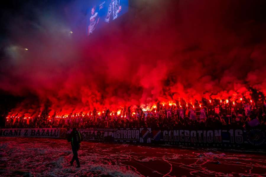 Platit musí v Praze i Ostravě. Platit musí v Praze i Ostravě.