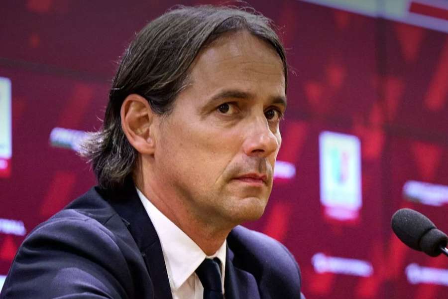 Simone Inzaghi, treinador do Inter Milão, em conferência de imprensa