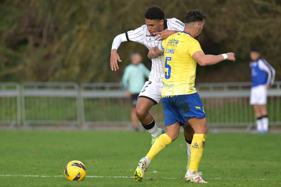 Farense ultrapassou o Arouca