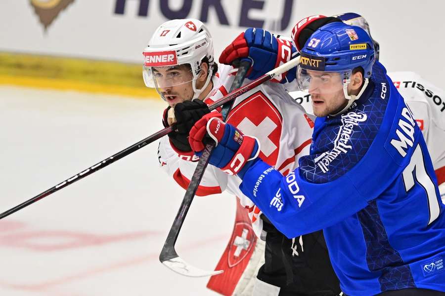 Česká reprezentace nezvládla duel se Švýcarskem.