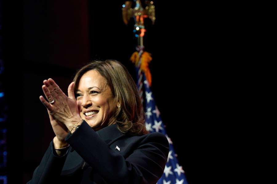  Kamala Harris 