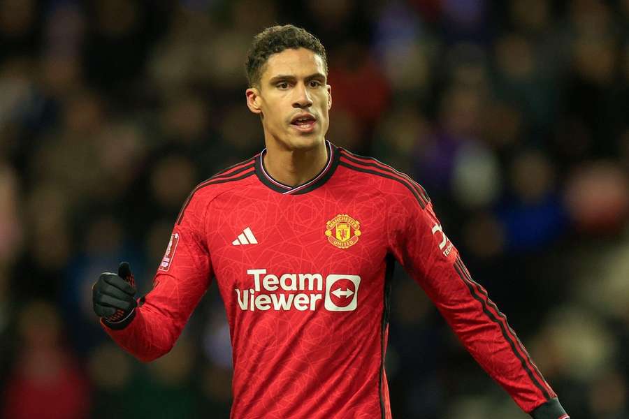 Raphaël Varane in actie voor Man Utd