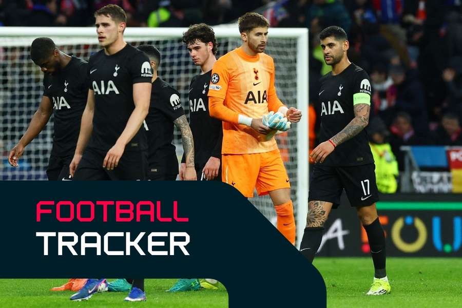 Tottenham's players leave the pitch at half-time