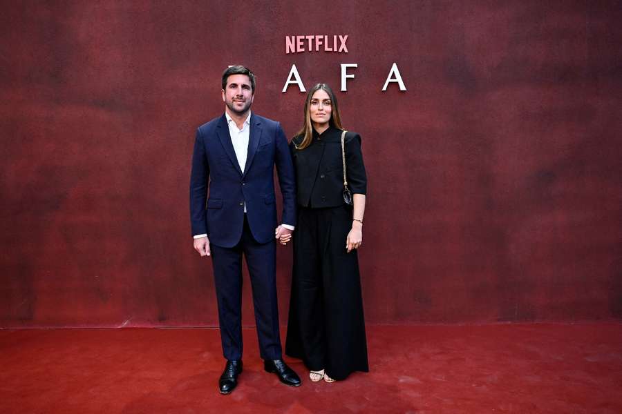 Enrique Riquelme junto a su pareja, en la presentación del documental de Netflix Enrique Riquelme junto a su pareja, en la presentación del documental de Netflix