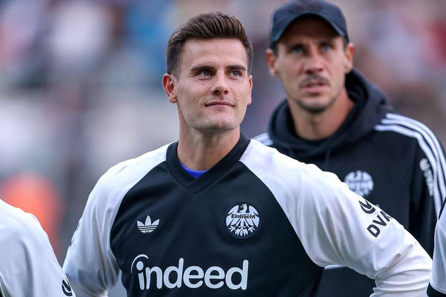 Leeds United set to sign Eintracht Frankfurt 'keeper Michael Zetterer Leeds United set to sign Eintracht Frankfurt 'keeper Michael Zetterer