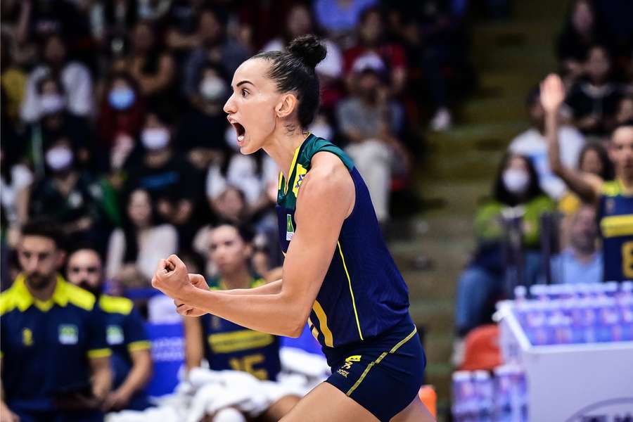 Gabi fez ótimo jogo contra a Itália em Bangkok