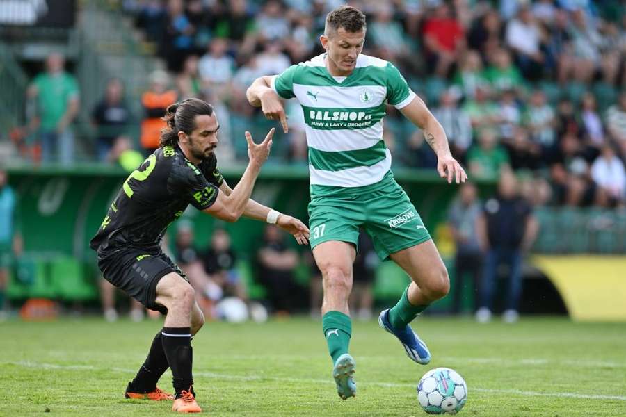 Tomáš Necid už nebude působit v Bohemians.