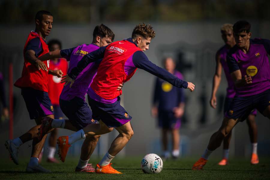 Fermín López, entrenando tras superar su lesión en el psoas
