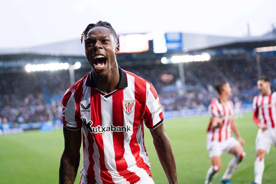 Nico Williams celebra uno de sus goles