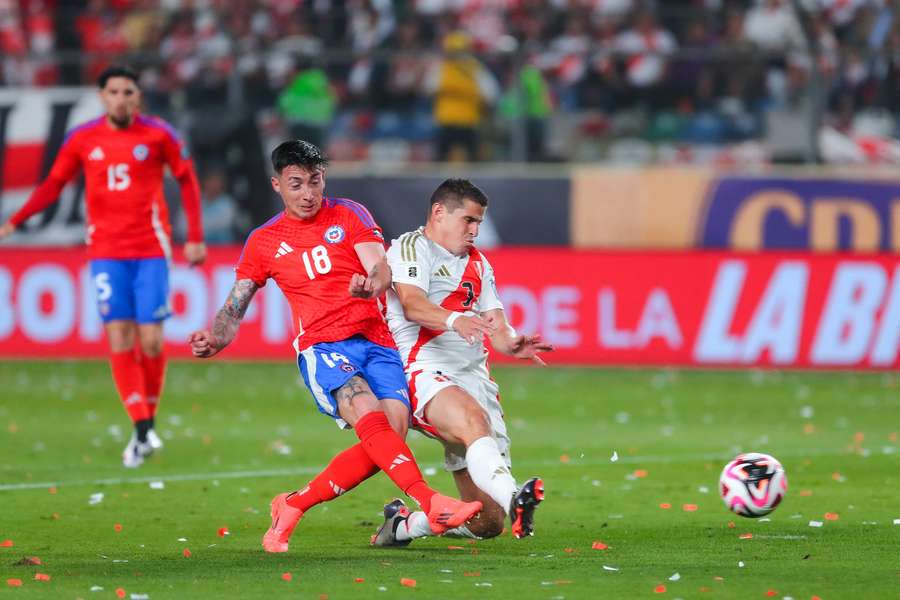 Nothing could separate Peru and Chile in World Cup qualifying, with goalless draw doing neither side any good.