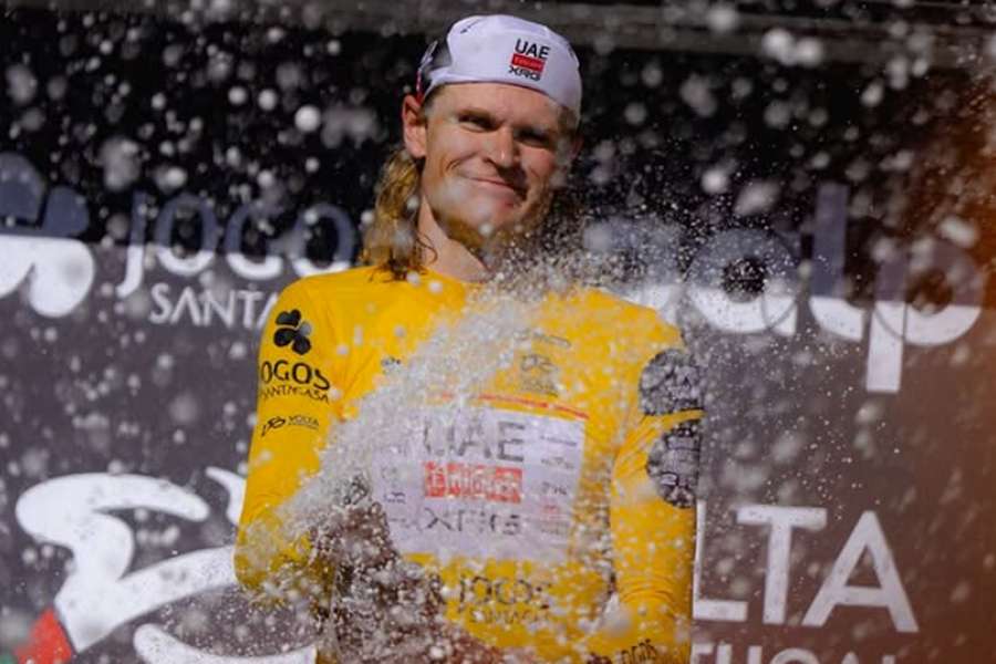 Julius Johansen é o primeiro camisola amarela da Volta a Portugal 2026 Julius Johansen é o primeiro camisola amarela da Volta a Portugal 2026